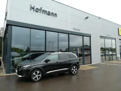 Noir perla nera Gebraucht 2024 Peugeot 5008 Allure Van / Kleinbus | 27.950 € (Etwas zu teuer)