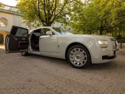 Weiß Gebraucht 2013 Rolls Royce Ghost Limousine | 130.000 €