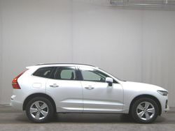 Ice white, solid / solid Gebraucht 2021 Volvo XC60 Momentum SUV | 27.380 €