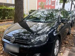 Schwarz Gebraucht 2011 VW Golf VI Kombi | 4.550 € (Fairer Preis)