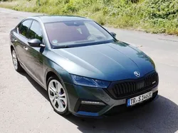 Grün Gebraucht 2021 Skoda Octavia RS Limousine | 24.950 € (Fairer Preis)