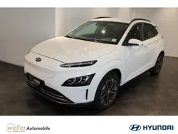 Weiss Gebraucht 2021 Hyundai Kona Trend SUV | 19.480 € (Fairer Preis)