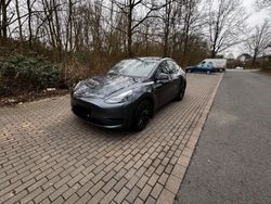 Grau Gebraucht 2023 Tesla Model Y RWD SUV | 36.500 € (Fairer Preis)