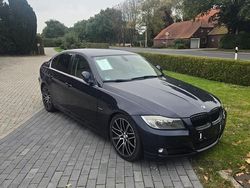 Blau Gebraucht 2009 BMW 330 Limousine | 8.000 € (Superpreis)