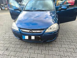 Blau Gebraucht 2005 Opel Corsa Limousine | 1.800 € (Guter Preis)