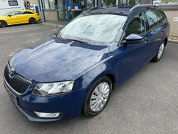 Blau Gebraucht 2016 Skoda Octavia Ambition Kombi | 7.490 € (Guter Preis)