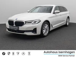Alpinweiß uni300schwarz Gebraucht 2021 BMW 520 Sport Line Limousine | 30.999 € (Guter Preis)