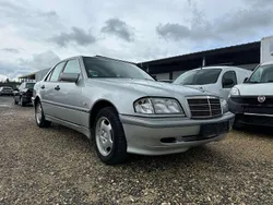 Grau Gebraucht 1998 Mercedes C180 Elegance Limousine | 3.350 € (Fairer Preis)