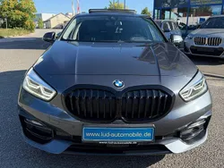 Grau Gebraucht 2020 BMW 118 Sport Line Kleinwagen | 19.980 € (Fairer Preis)