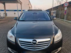 Schwarz Gebraucht 2011 Opel Insignia Kombi | 5.900 € (Fairer Preis)