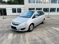 Silber Gebraucht 2008 Opel Zafira Edition Van / Kleinbus | 2.390 € (Etwas zu teuer)