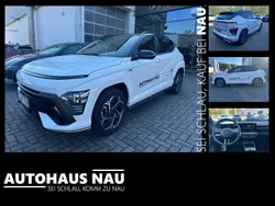 Serenity white / abyss black / Gebraucht 2024 Hyundai Kona N Line SUV | 31.590 € (Fairer Preis)