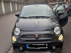 Schwarz Gebraucht 2017 Abarth 595C Competizione Cabrio | 20.100 € (Etwas zu teuer)