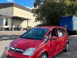Rot Gebraucht 2006 Opel Meriva Van / Kleinbus | 2.700 € (Etwas zu teuer)