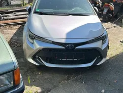 Grau Gebraucht 2021 Toyota Corolla Kombi | 17.500 €