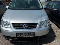 Silber Gebraucht 2006 VW Touran Goal Van / Kleinbus | 950 € (Superpreis)