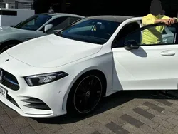 Weiß Gebraucht 2019 Mercedes 200 Limousine | 35.000 €