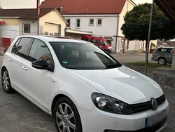Weiß Gebraucht 2012 VW Golf VI Kleinwagen | 6.200 € (Fairer Preis)