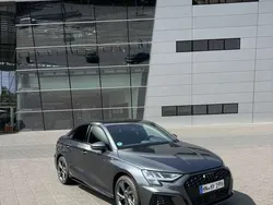 Grau Gebraucht 2024 Audi A3 S-Line Limousine | 31.450 € (Guter Preis)