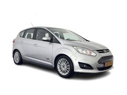 Grau Gebraucht 2015 Ford C-MAX Titanium Van / Kleinbus | 5.945 €