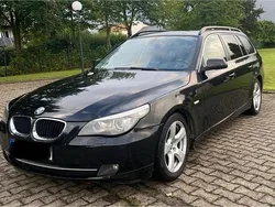 Schwarz Gebraucht 2010 BMW 525 Kombi | 5.200 €