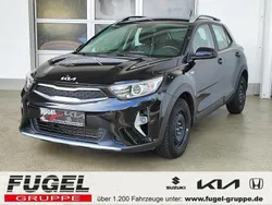 Schwarz Gebraucht 2022 Kia Stonic Play SUV | 15.499 € (Fairer Preis)