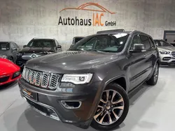 Grau Gebraucht 2019 Jeep Grand Cherokee Overland SUV | 31.900 € (Fairer Preis)