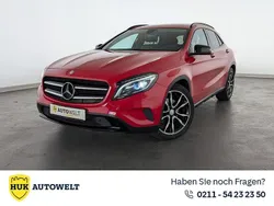 Rot Gebraucht 2016 Mercedes GLA250 Urban SUV | 21.960 € (Fairer Preis)
