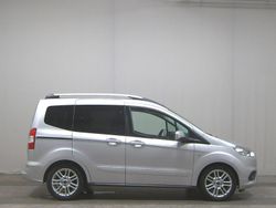 Silber Gebraucht 2020 Ford Tourneo Courier Titanium Van / Kleinbus | 10.680 € (Guter Preis)