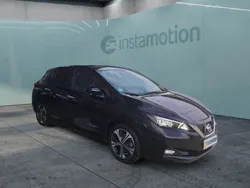 Schwarz Gebraucht 2020 Nissan Leaf Tekna Kleinwagen | 18.790 € (Teuer)