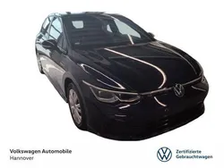 Blau Gebraucht 2024 VW Golf VIII R-line Limousine | 27.890 € (Fairer Preis)