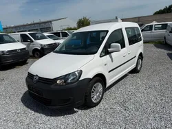 Candyweiss Gebraucht 2015 VW Caddy Team Van / Kleinbus | 9.950 € (Guter Preis)