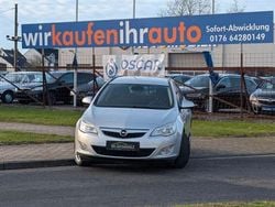 Silber Gebraucht 2011 Opel Astra Design Edition Kombi | 3.499 € (Guter Preis)