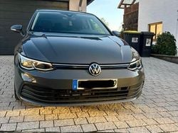 Grau Gebraucht 2020 VW Golf VIII United Limousine | 18.500 € (Fairer Preis)