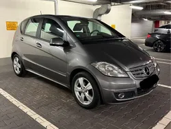 Grau Gebraucht 2011 Mercedes A180 Avantgarde Van / Kleinbus | 4.990 € (Guter Preis)