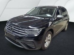 Schwarz Gebraucht 2024 VW Tiguan Life SUV | 36.890 € (Etwas zu teuer)