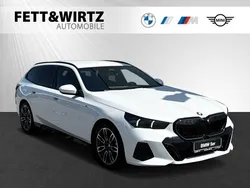 Weiß Gebraucht 2024 BMW 520 Comfort Edition Kombi | 57.990 € (Fairer Preis)