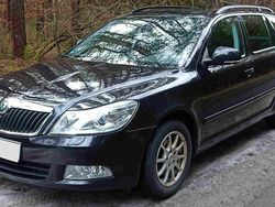 Schwarz Gebraucht 2010 Skoda Octavia Elegance Kombi | 3.400 € (Fairer Preis)