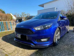 Blau Gebraucht 2018 Ford Focus ST-Line | 12.200 € (Guter Preis)