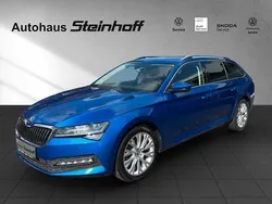 Blau Gebraucht 2020 Skoda Superb Kombi | 21.390 € (Guter Preis)