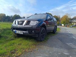 Schwarz Gebraucht 2006 Nissan Navara Abholung | 5.950 € (Superpreis)