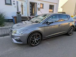 Grau Gebraucht 2017 Seat Leon FR Kleinwagen | 13.500 € (Guter Preis)