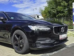Schwarz Gebraucht 2018 Volvo V90 Momentum Kombi | 19.990 € (Fairer Preis)