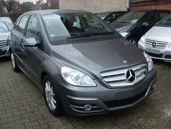 Mercedes B200