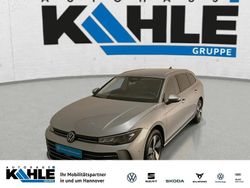 Silber Gebraucht 2025 VW Passat Business Kombi | 31.989 € (Guter Preis)