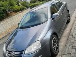 Grau Gebraucht 2007 VW Jetta Highline Limousine | 5.300 € (Guter Preis)