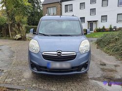 Blau Gebraucht 2013 Opel Combo Life Van / Kleinbus | 6.999 € (Guter Preis)