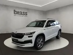Moonweiß perleffekt/moonweiss metallic Gebraucht 2022 Skoda Kodiaq SportLine SUV | 31.900 € (Fairer Preis)