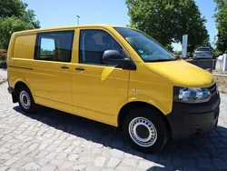 Gelb Gebraucht 2013 VW T5 Van | 13.804 € (Teuer)