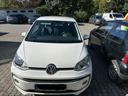 Weiß Gebraucht 2011 VW up! move up! Kleinwagen | 5.400 € (Etwas zu teuer)